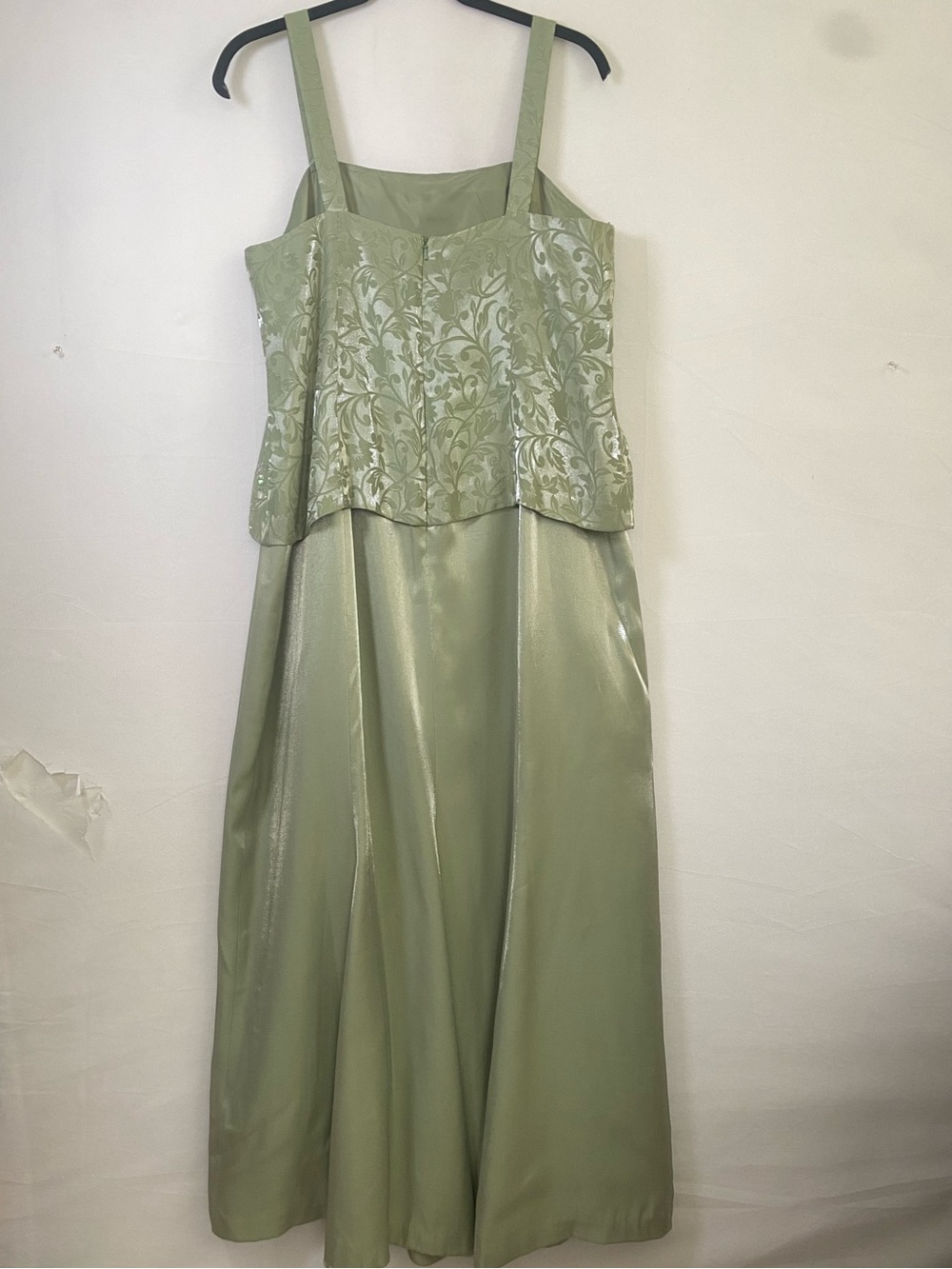 Alex Evenings Pale Green Sequin Two-Piece Maxi Dress with Jacket - Picture 4 of 11